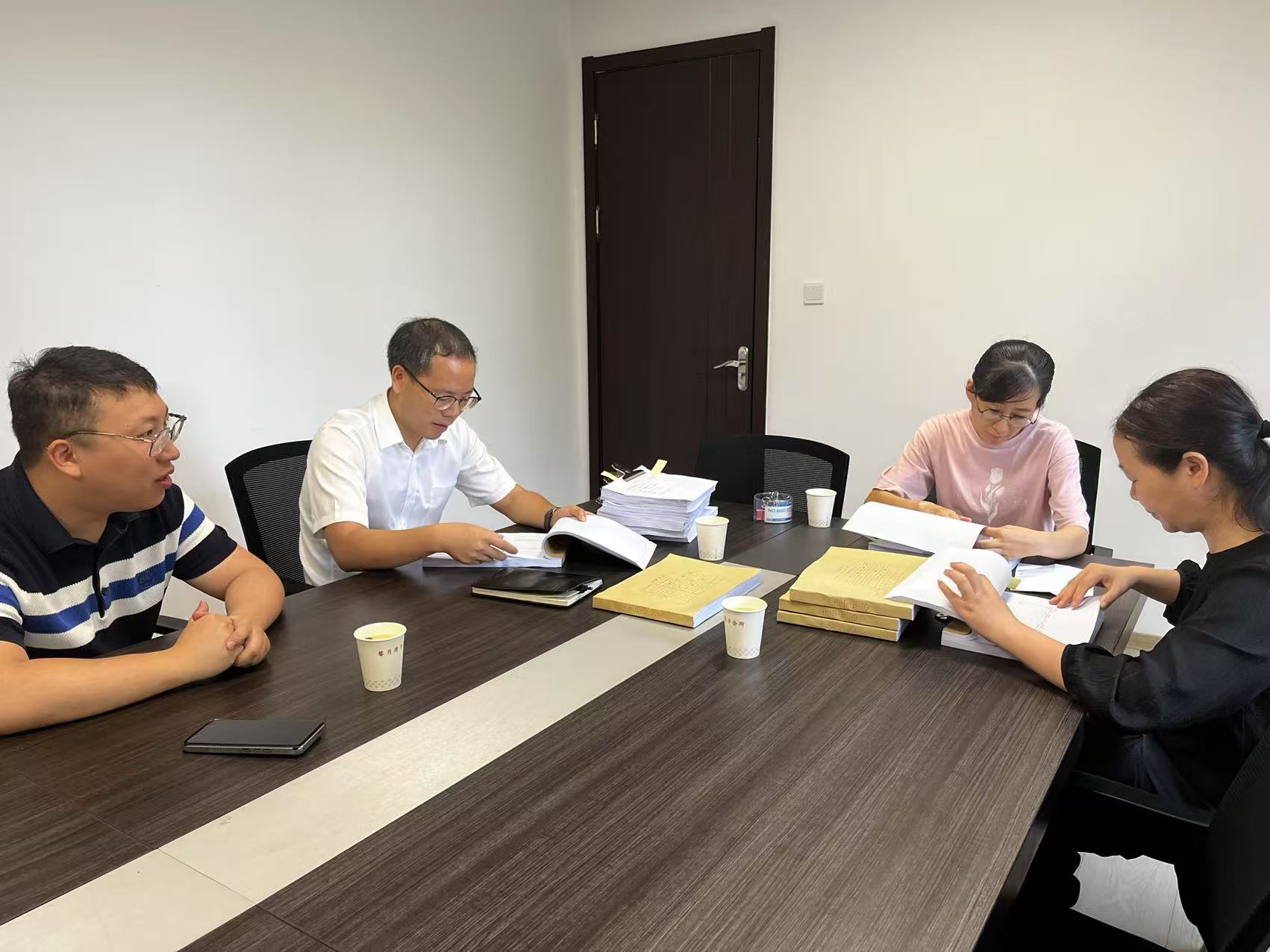 1759024486906452.jpg 月子中心檢查交流現(xiàn)場.jpg